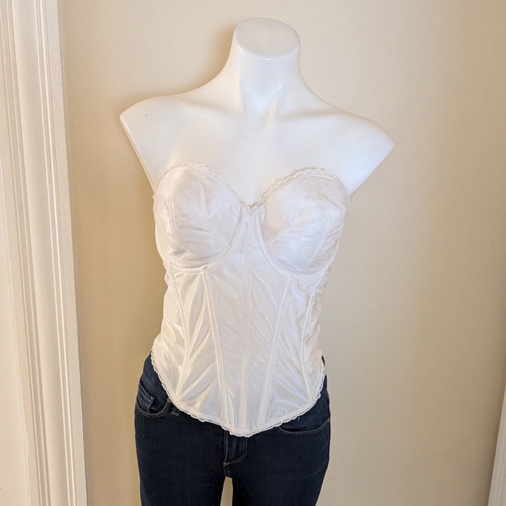 Vintage Wynatte by Valmont white coesette bra size 42 B